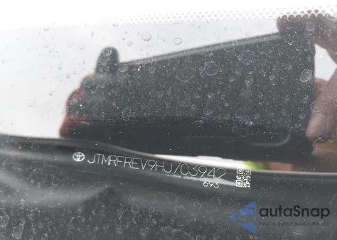 2017 Toyota Rav4 Xle из США, поврежденный, VIN JTMRFREV9HJ703942